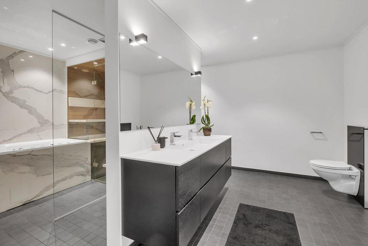 Kais Sauna, Jacuzzi, Cinema And Balcony House! Central Location Tromso Ngoại thất bức ảnh